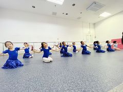 -快乐琴弦音乐舞蹈艺术教育中心(马连道校区)