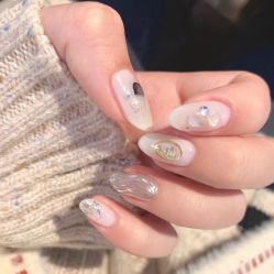 -NEW LOOK-绿麓 · 美甲美睫脱毛工作室