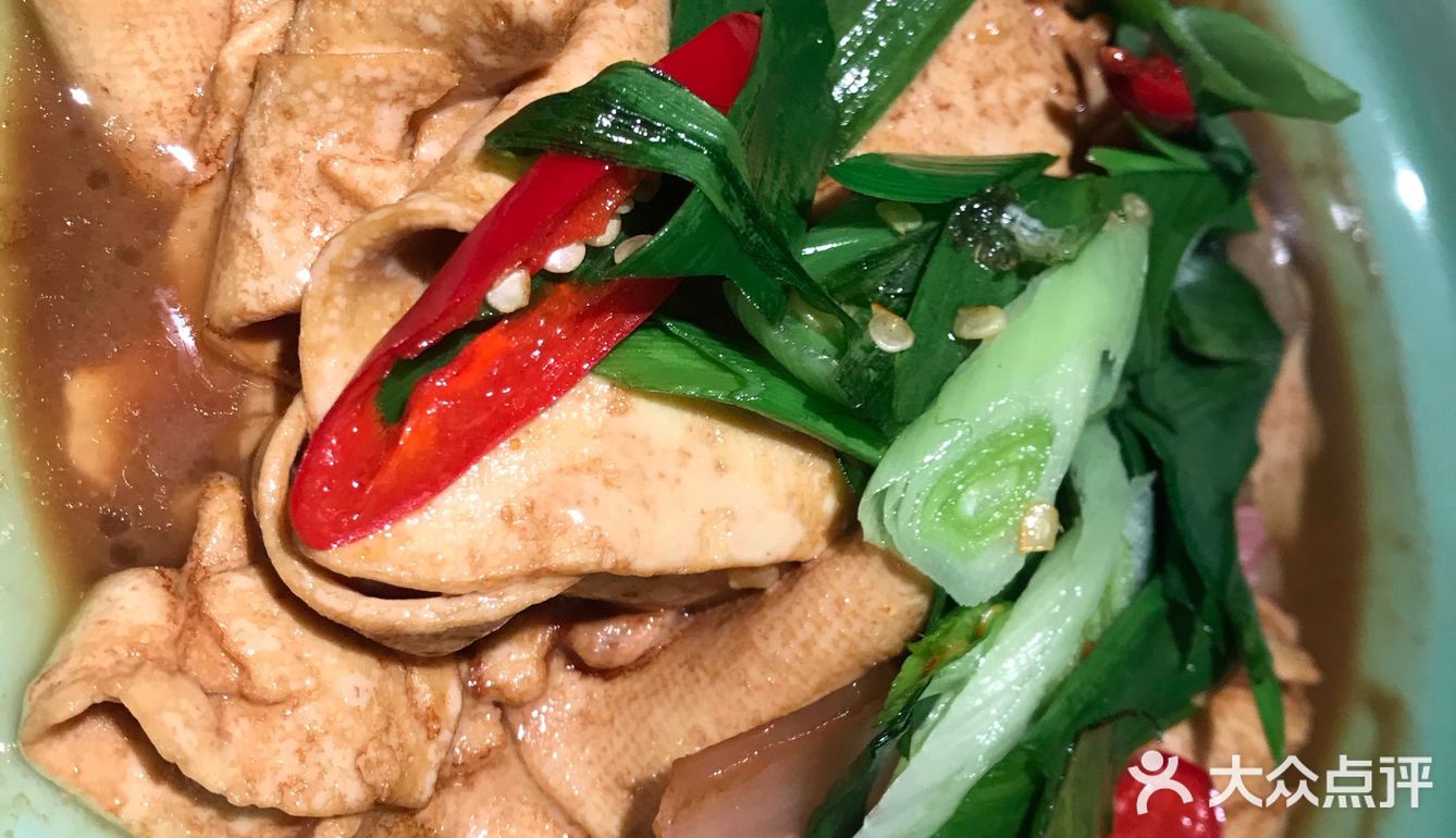 未能俘获吾之味蕾。吃饱喝足，下午准备逛gai