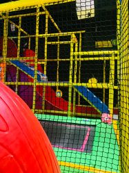 -蹦蹦跳跳(新奥购物中心店)