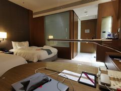 -上海滴水湖皇冠假日酒店