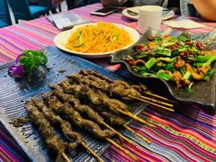 -香巴拉云南餐厅(华莱坞店)