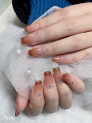 -UGIRL有个美甲