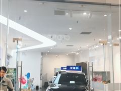 -ARCFOX极狐(世纪金源店)