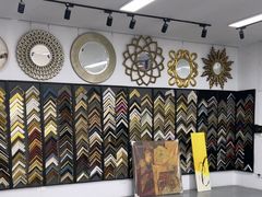 -龙慧画框·裱画配框工厂店