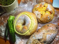 巧克力核桃欧包-法比澳(丹阳吾悦广场店)