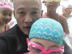 -虹桥河滨花园会所游泳馆