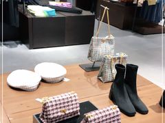 -URBAN REVIVO(七宝领展广场店)
