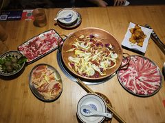 -洱火云南酸菜牛肉火锅(石景山当代商城店)