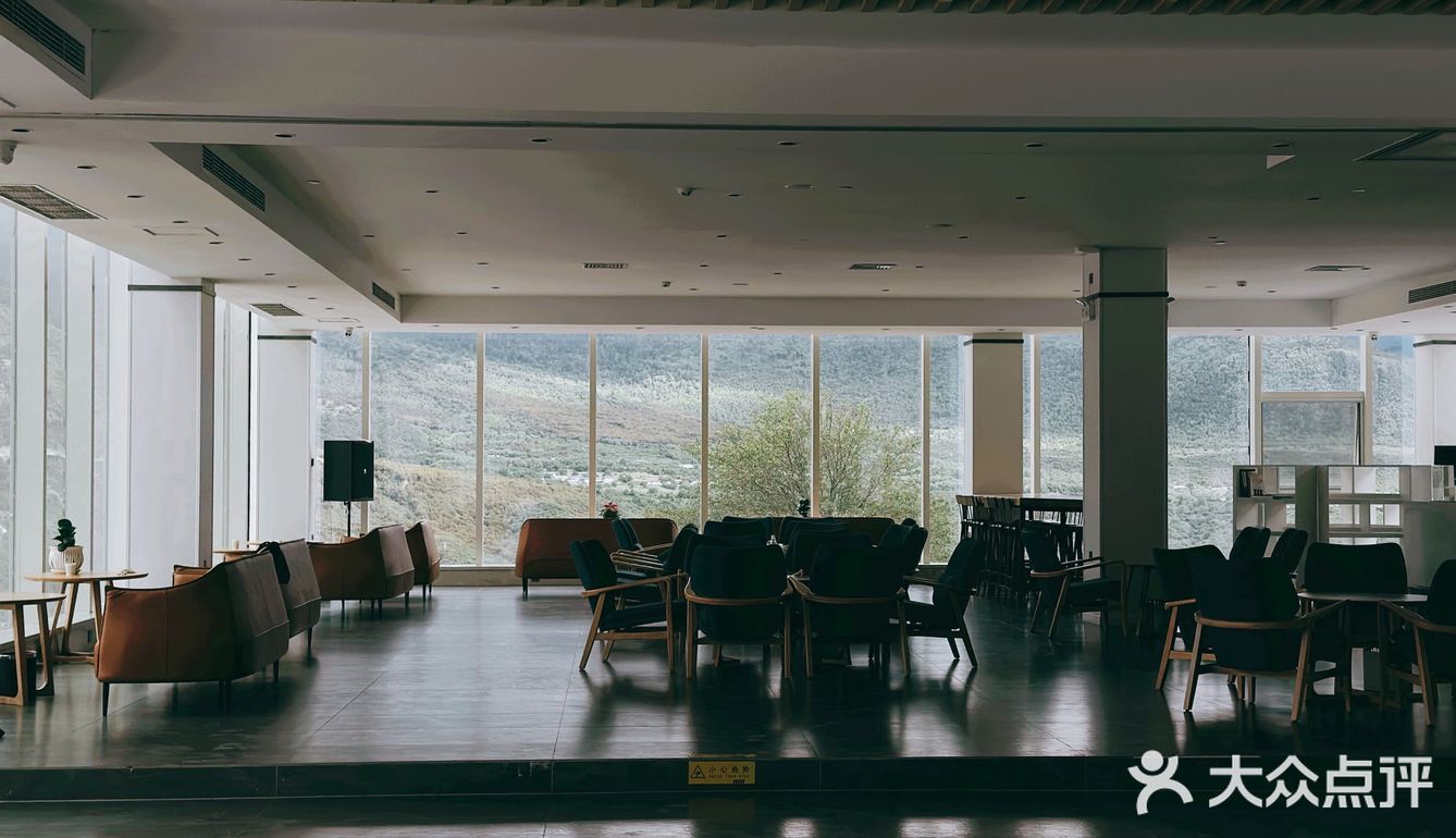 林芝｜在南迦巴瓦山下喝杯美式吧