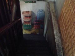 仄仄的楼梯！-兄弟联果木炭烤翅·50年家传鸡翅秘方