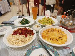 -汗腾格里·风味餐厅(新疆驻京办店)