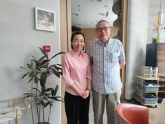 -斯普汇生蚝牛排馆(中骏世界城店)