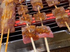 -哈尔滨小酒馆·鲜肉现穿自助烧烤(康新花园店)