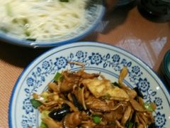 -佬湘楼·27年湘菜(天河都市广场店)