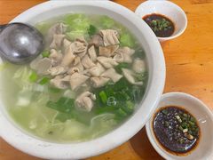蘸水肥肠-茅屋大酒店