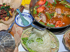 -王奋斗贵州酸汤牛肉火锅