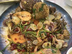 -一口猪海鲜浑锅·东北家常菜