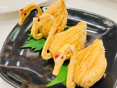 鲍鱼天鹅酥-白天鹅宾馆-宏图府餐厅