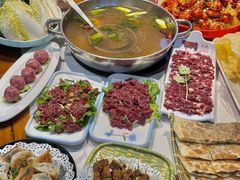 -乡土黄·鲜牛肉火锅·小龙虾(兴业街店)