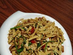 -董厨煨汤馆(车站路店)