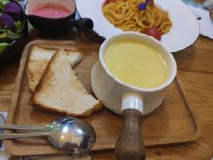 -麦甜创意轻食餐厅(西康路店)