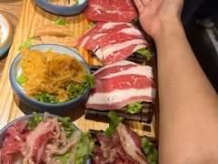 -明洞阿姨·韩式酱蟹烤肉·创意料理(三元桥店)