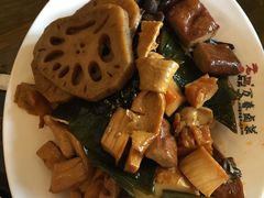 -老鼎万春卤菜(鹭湖宫8区店)