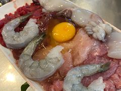 -Show Neua Thai Street Food