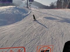-庙香山滑雪场