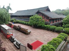 -峨眉山报国寺