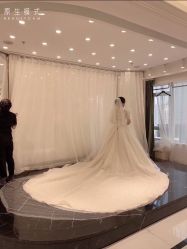 点击看大图 -拉瑞娜LaReine婚纱礼服高级定制