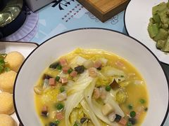 -香山湖家家宴(中山陵店)