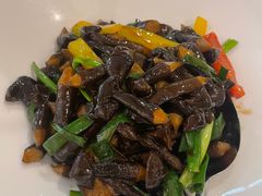 葱烧鸡纵菌-月福京味斋·烤鸭店·北京菜(鼓楼总店)