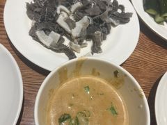 -清真吴记门钉肉饼·喜多利