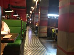 卡座-胖哥俩肉蟹煲(杭州下沙学林街店)