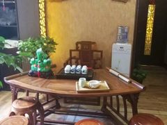 -莱仪堂艾灸经络养生馆(武威东路店)