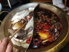 -沸炉重庆老火锅(军事博物馆店)