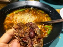 -八月美食小馆(银泰城总店)