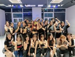 -DL专业爵士舞街舞工作室