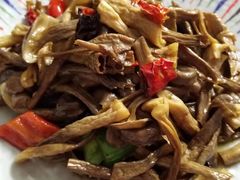 -天天向上素食餐厅(五台山店)