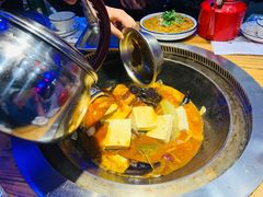 -山河屯铁锅炖(哈西站店)