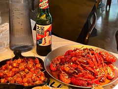 -巴厘龙虾·榜首油焖大虾(音乐学院·沿江酒馆店)