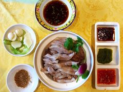 草原手把肉-德乐海蒙餐