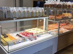 -好利来(康虹路店)
