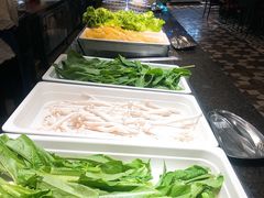 自助取餐区-钱小奴海鲜自助黑金店(杭州滨江龙湖店)