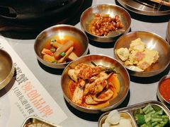 -草家酱蟹炭火烤肉店(珲春南路一店)