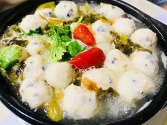 酸菜水汆鱼丸-鱼香馆(金丰花园店)