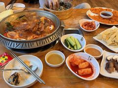 -喇喇排骨火锅·传统韩式脊骨汤(望京西园总店)