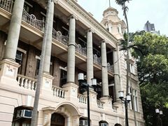-香港大学